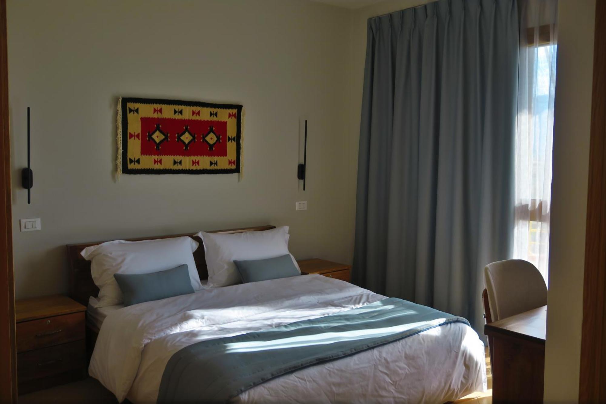 Radhimë Doko Hotel מראה חיצוני תמונה
