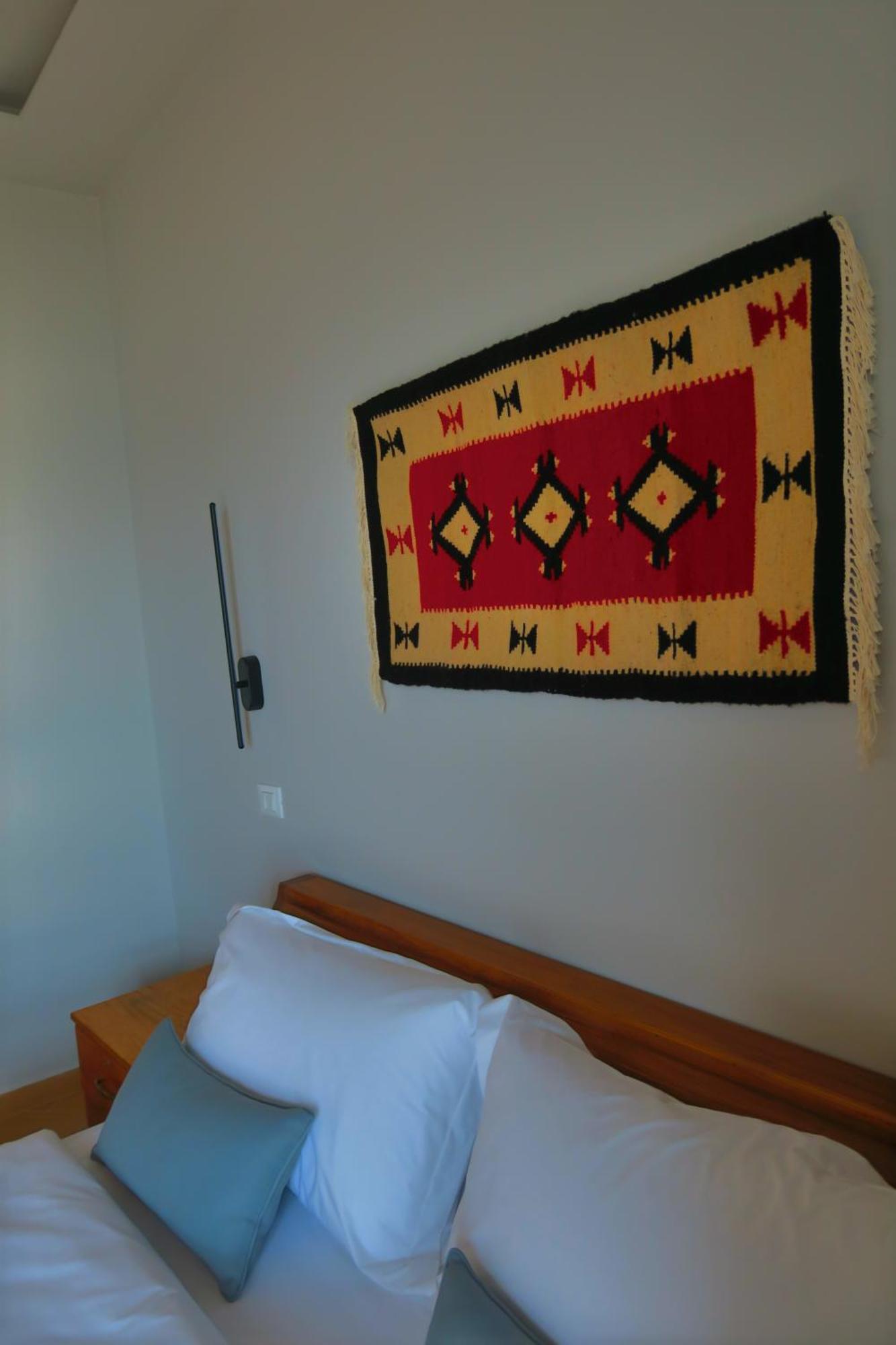 Radhimë Doko Hotel מראה חיצוני תמונה