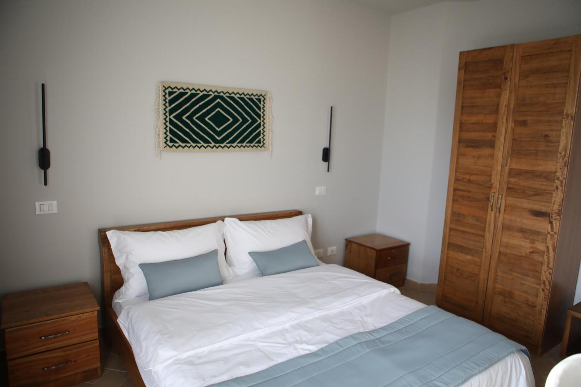Radhimë Doko Hotel מראה חיצוני תמונה